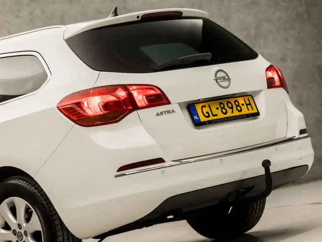 Opel Astra Sports Tourer 1.4 Turbo Blitz 2015 Benzine 11