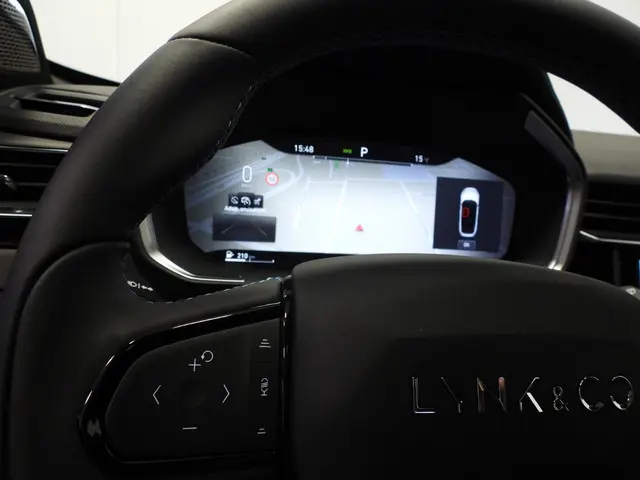 Lynk & Co 01 1.5 PHEV BlackLine 2023 Hybride Benzine 19