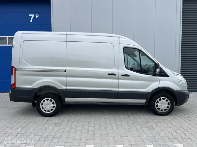 Ford Transit 330 2.0 TDCI L2H2 Tr 2018 Diesel 7