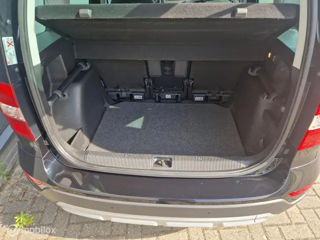 Škoda Yeti Outdoor 1.4 TSI Greentech Drive 2017 Benzine 11