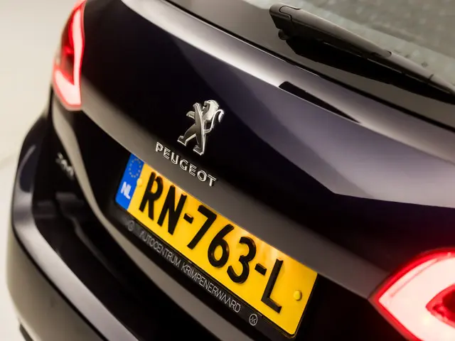 Peugeot 308 SW 1.2 PureTech Sport 2018 Benzine 29