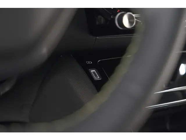 Peugeot 2008 PureTech 130 EAT8 GT 2024 Benzine 52