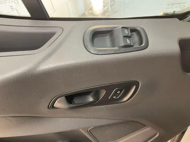 Ford Transit 350 2.0 TDCI L3H2 Trend 2024 Diesel 10