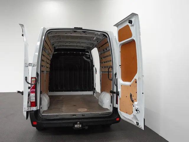 Renault Master T35 2.3 dCi 180PK L2H2 Energy 2023 Diesel 5