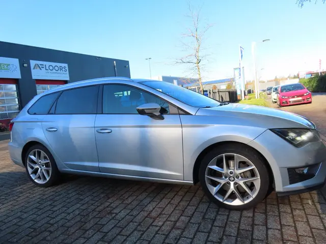SEAT Leon ST 1.8 TSI FR Business AUTOMAAT 2014 Benzine 6