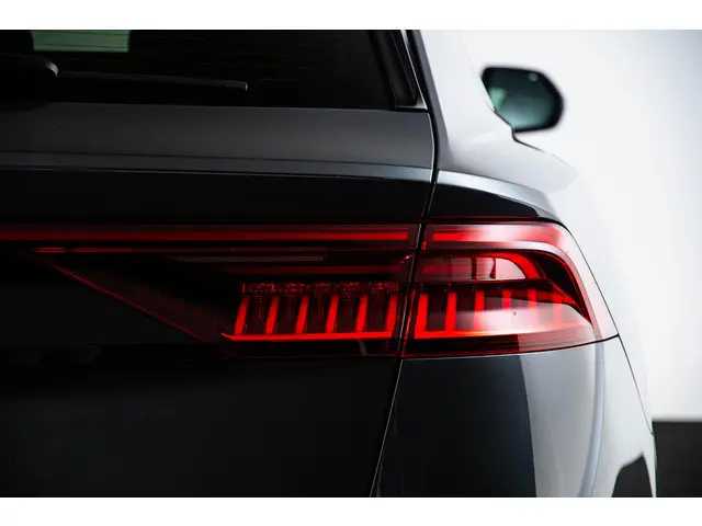 Audi Q8 55 TFSI quattro Pro Line Plus 2020 Benzine 44