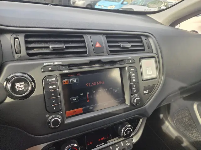 Kia Rio 1.2 CVVT Super Pack 2013 Benzine 13