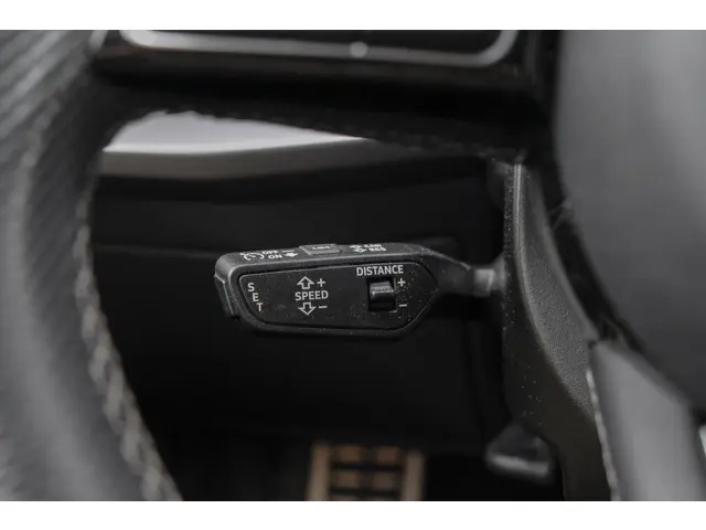 Audi A3 Sportback 30 TFSI 110pk S-line 2023 Benzine 34