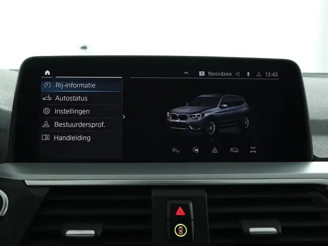 BMW X3 xDrive20i Business Edition Plus 2021 Benzine 43