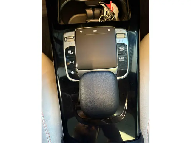 Mercedes-Benz A-Klasse 220 4MATIC Premium 2018 Benzine 19