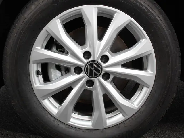 Volkswagen Caddy Cargo Maxi 2.0 TDI Style 2023 Diesel 33