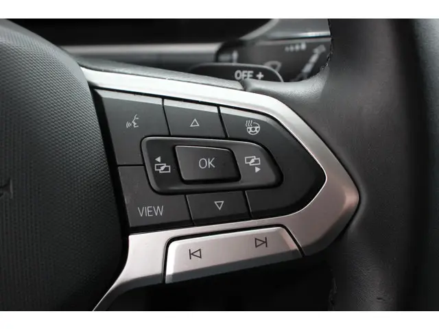 Volkswagen T-Roc 1.5 TSI 150pk DSG Style 2023 Benzine 17