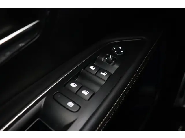 Peugeot 5008 1.2 Hybrid GT 2024 Benzine 22