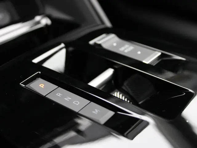 Citroën C4 HYBRID 145 BUSINESS 2025 Hybride Benzine 25