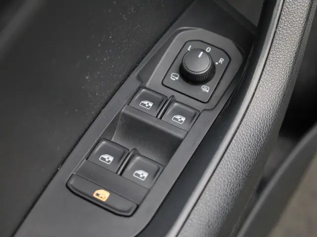 Škoda Karoq 1.5TSI/150PK ACT Sportline DSG 2023 Benzine 21