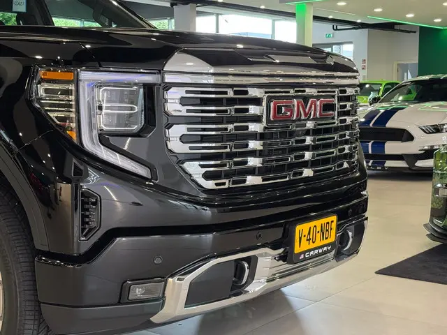 GMC Sierra 6.2 V8 DENALI 2024 Benzine 5