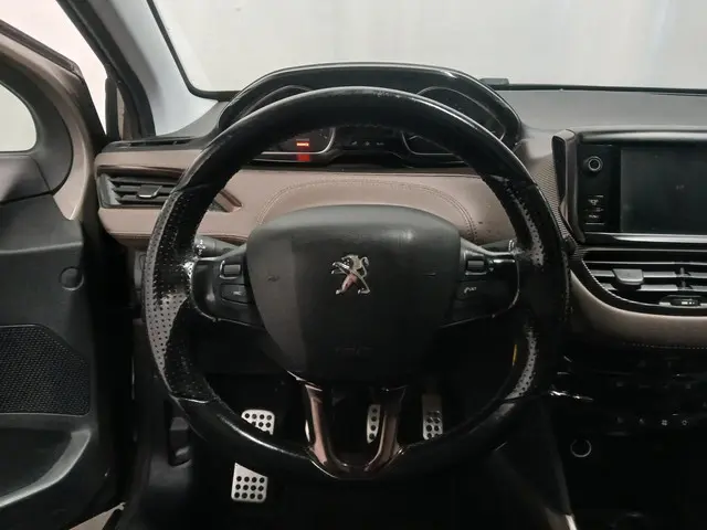 Peugeot 2008 1.6 VTi Féline SCHADEAUTO!! WOK!! 2013 Benzine 9