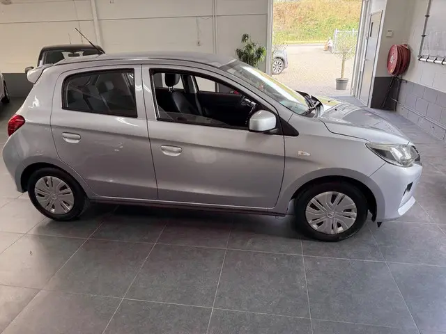 Mitsubishi Space Star 1.0 Cool+ 2021 Benzine 8