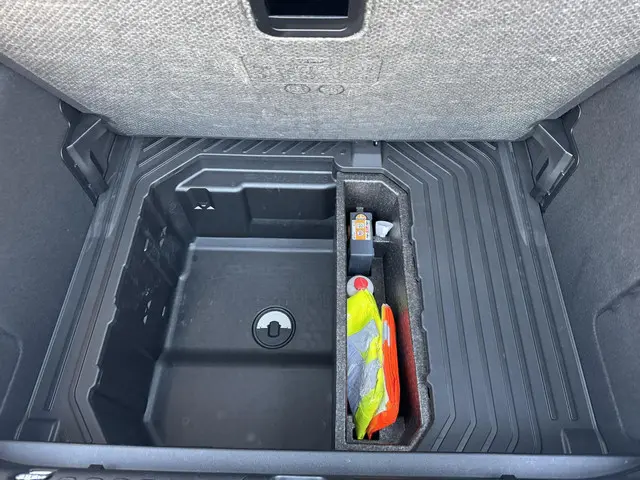 Ford Puma 1.0 EcoBoost Hybrid ST-Line X 2024 Benzine 12