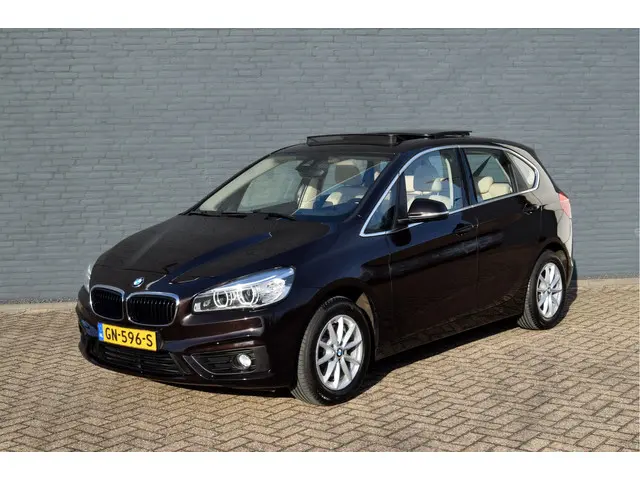 BMW 2 Serie Active Tourer 218i Essential 2015 Benzine