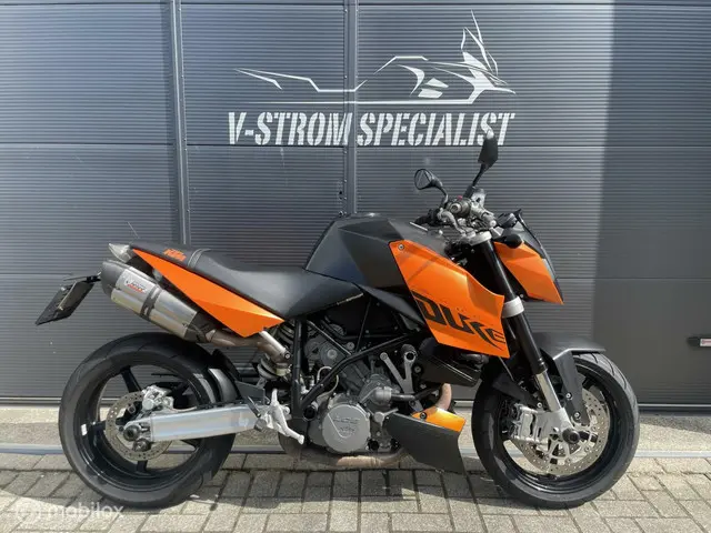 KTM 990 SuperDuke R 2012 Benzine