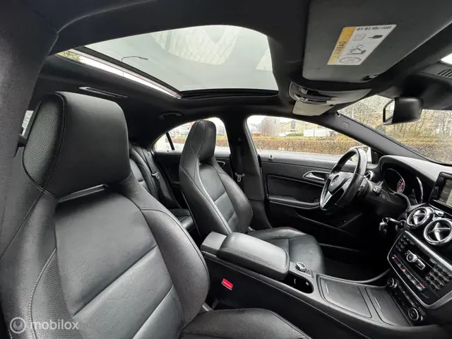 Mercedes-Benz CLA 200 2013 Benzine 16