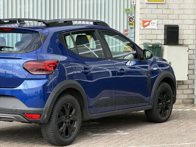 Dacia Sandero 1.0 TCe 90 Comfort 2024 Benzine 16