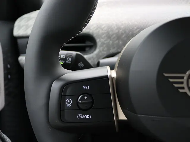 MINI 5-Deurs Cooper S 2025 Benzine 10