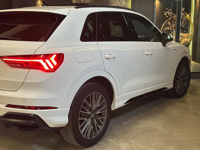 Audi Q3 35 TFSI S Line|PANO|MEMORY|BLIND SPOT 2019 Benzine 7