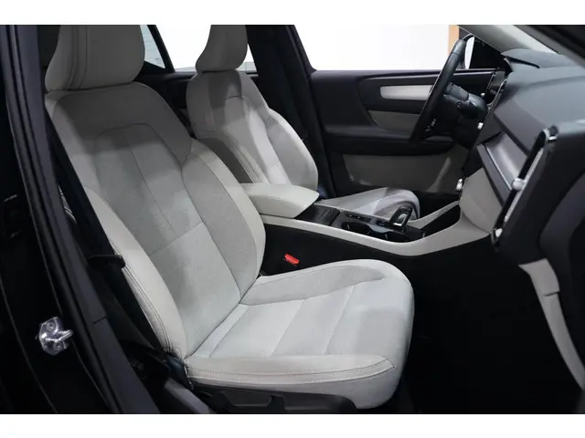 Volvo XC40 1.5 T3 Momentum Pro 2019 Benzine 41