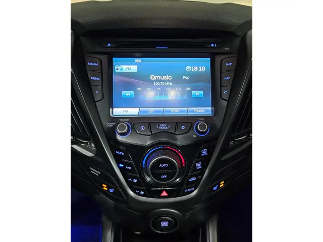 Hyundai Veloster 1.6 T-GDI i-Catcher Premium 2015 Benzine 24