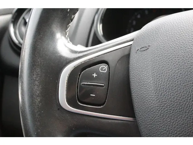 Renault Clio 1.2 TCe Intens 2017 Benzine 20