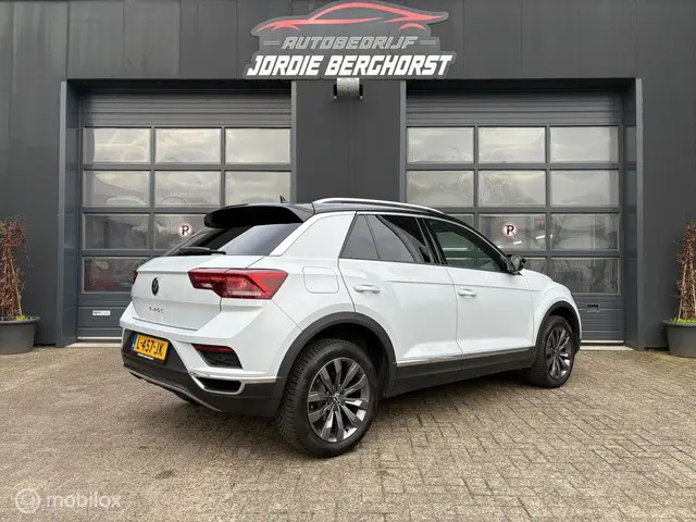 Volkswagen T-Roc 1.5 TSI Sport 2021 Benzine 4