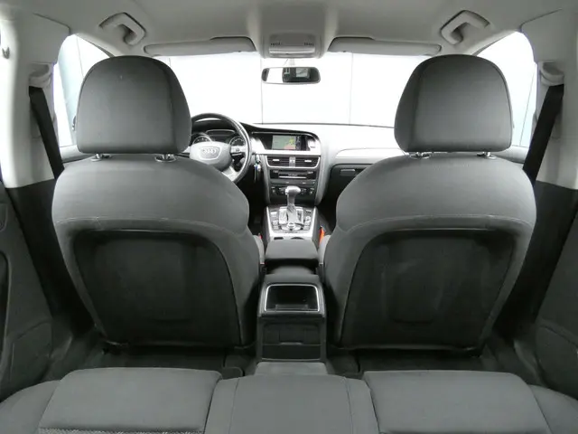 Audi A4 Avant HELAAS VERKOCHT!!! 2014 Benzine 12
