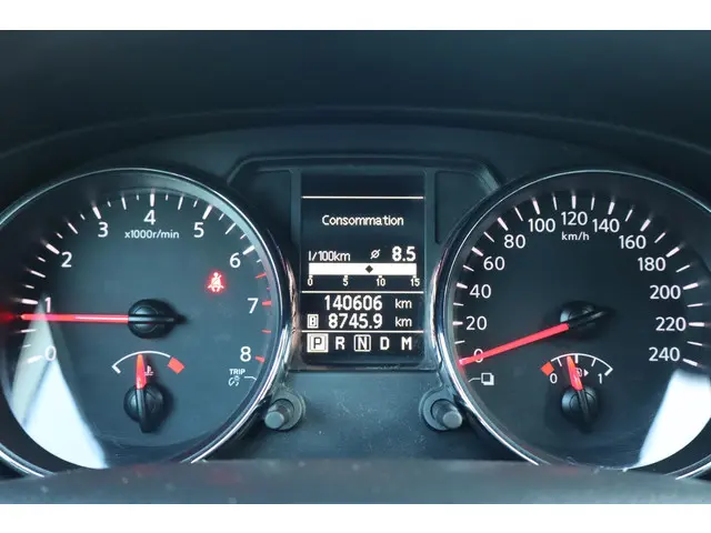 Nissan QASHQAI 2.0 Acenta 2013 Benzine 23