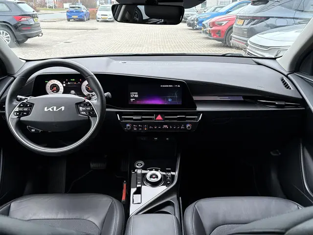 Kia e-Niro DynamicLine 64.8 kWh 2022 Elektrisch 15