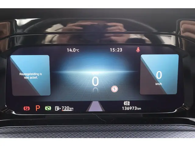 Volkswagen Golf 1.0 eTSI Life Business 2020 Benzine 22