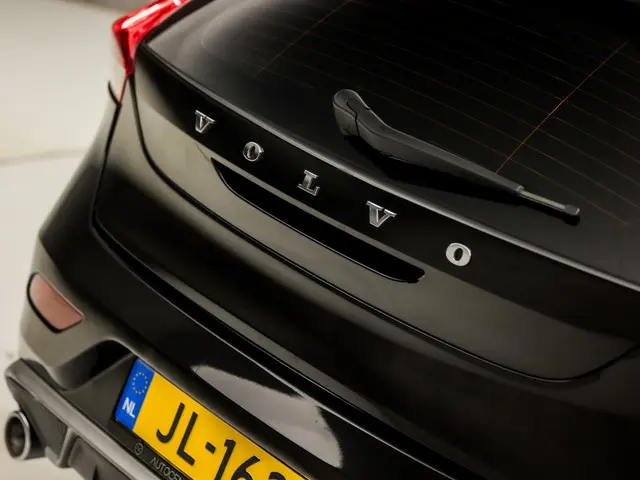 Volvo V40 2.0 D2 R-Design 2016 Diesel 25