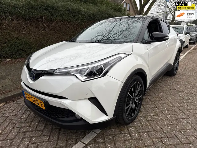 Toyota C-HR 1.8 Hybrid Style 2018 Hybride Benzine