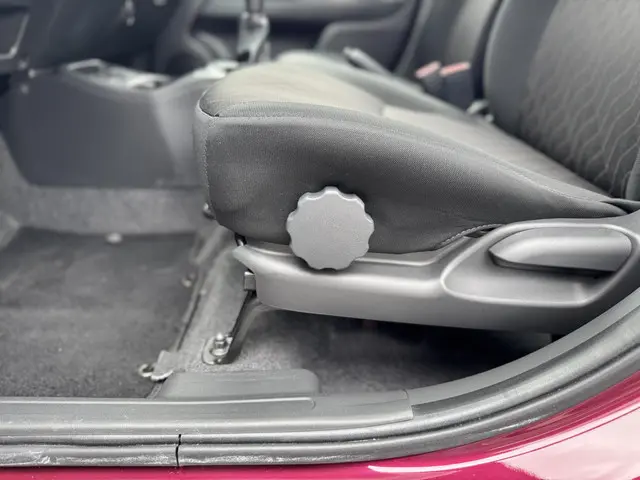 Mitsubishi Space Star 1.2 Connect+ 2024 Benzine 24