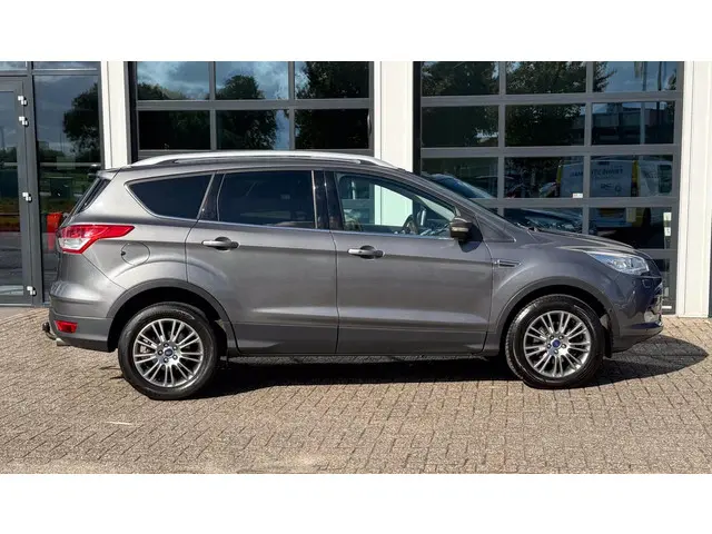 Ford Kuga 1.6 Titanium 2013 Benzine 7