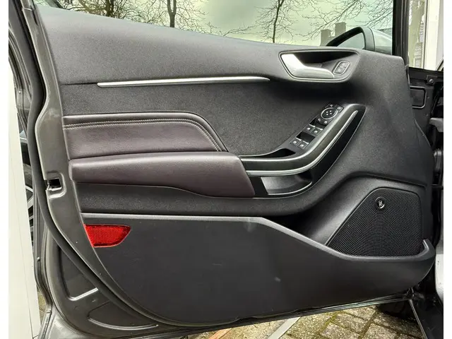 Ford Fiesta 1.0 EcoBoost Vignale 2018 Benzine 33