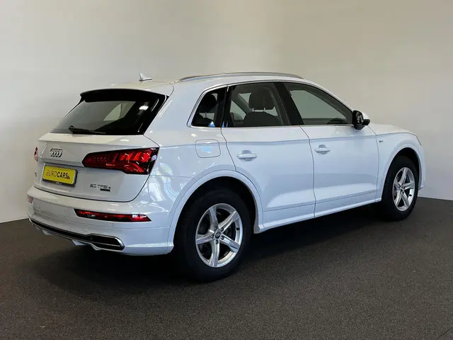 Audi Q5 50 TFSI e S edition 2020 Hybride Benzine 7
