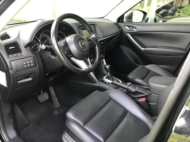 Mazda CX-5 2.2D HP GT-M 4WD Automaat 2014 Diesel 6