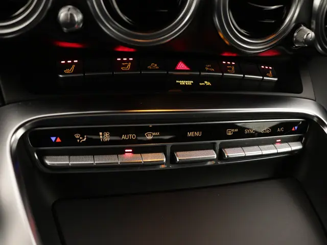 Mercedes-Benz AMG GT Roadster 4.0 Premium 2019 Benzine 11