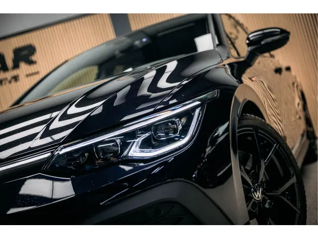 Volkswagen Golf 2.0 TSI GTI Clubsport 2024 Benzine 2