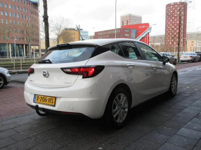 Opel Astra 1.0 Edition 5 Deurs Airco PDC 2016 Benzine 10
