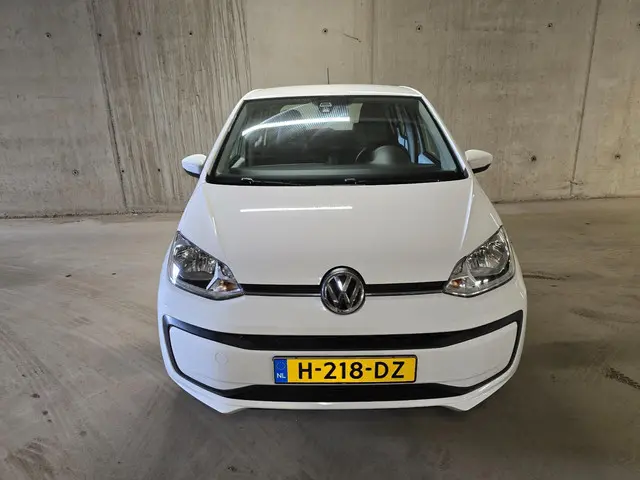 Volkswagen up! 1.0 BMT move up! 2020 Benzine 5