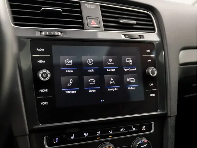 Volkswagen Golf 1.0 TSI Highline Sportline 2018 Benzine 27