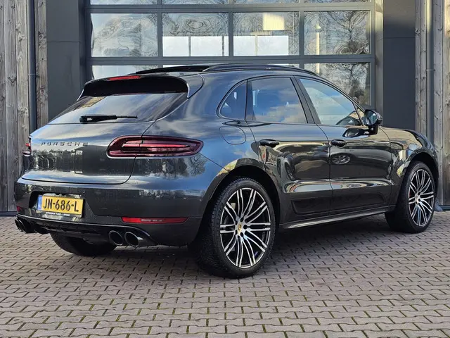Porsche Macan 3.6 Turbo 2016 Benzine 2